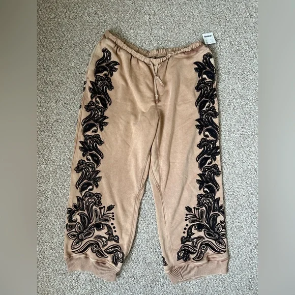 SOLD - Picture 4 of 11